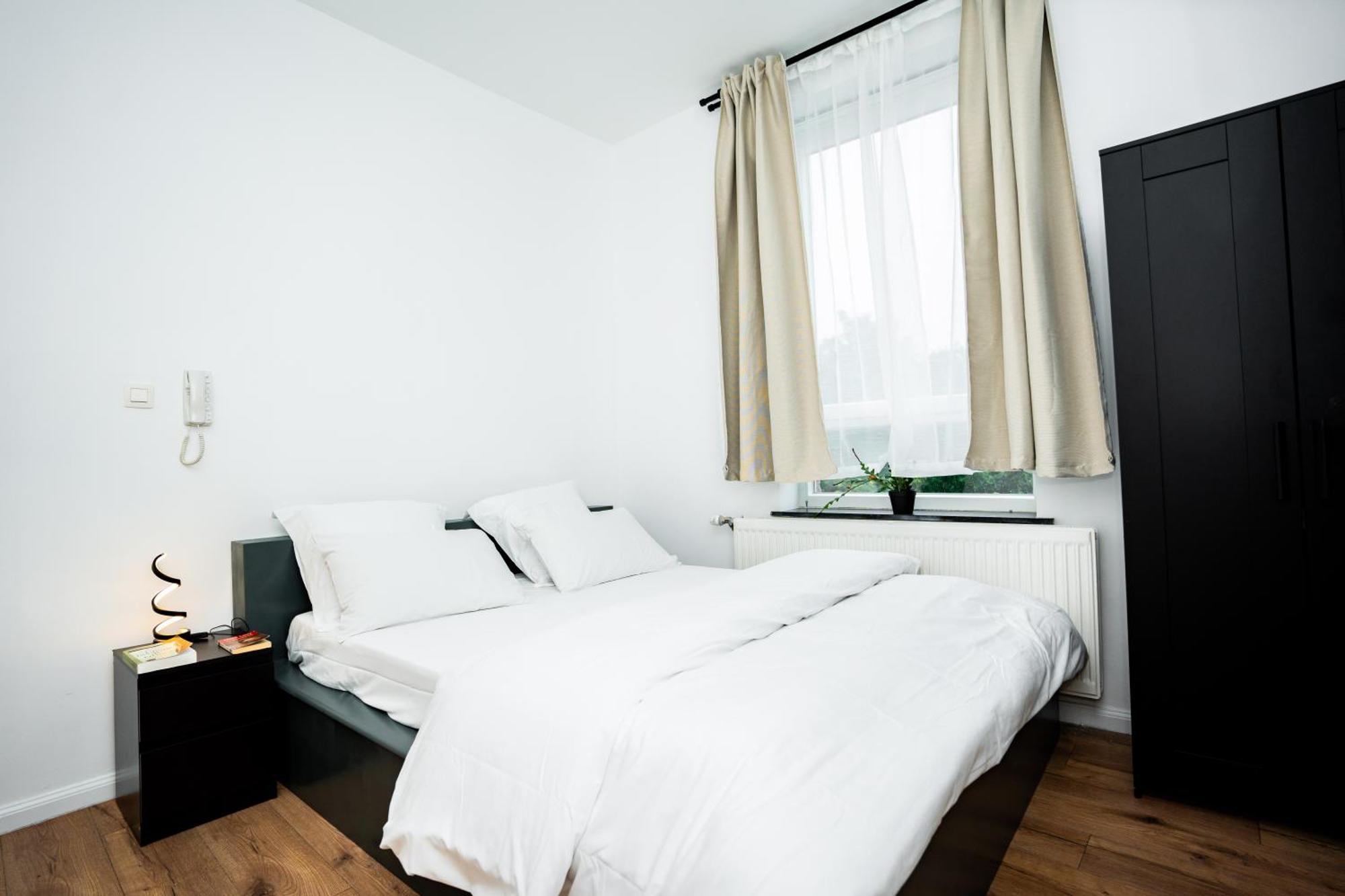 Chambre R1 Avec Salle De Bain Partagee Pres De L'Hopital De La Citadelle A เลียจ ภายนอก รูปภาพ